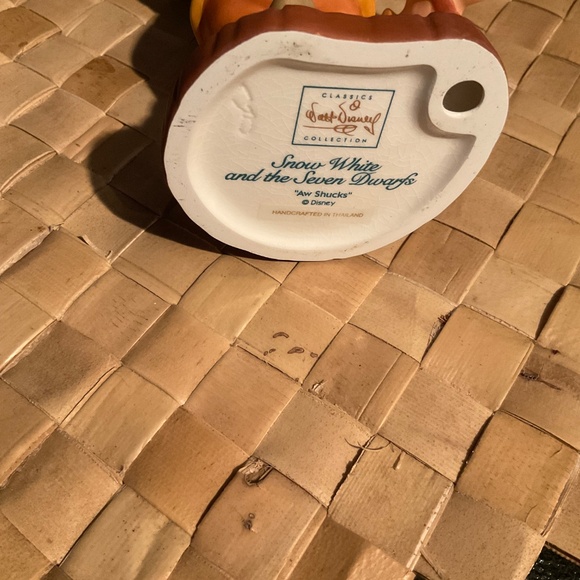 VTG Walt Disney Classics Collection Bashful “Aw Shucks” Snow White & 7 Dwarfs - Picture 10 of 10